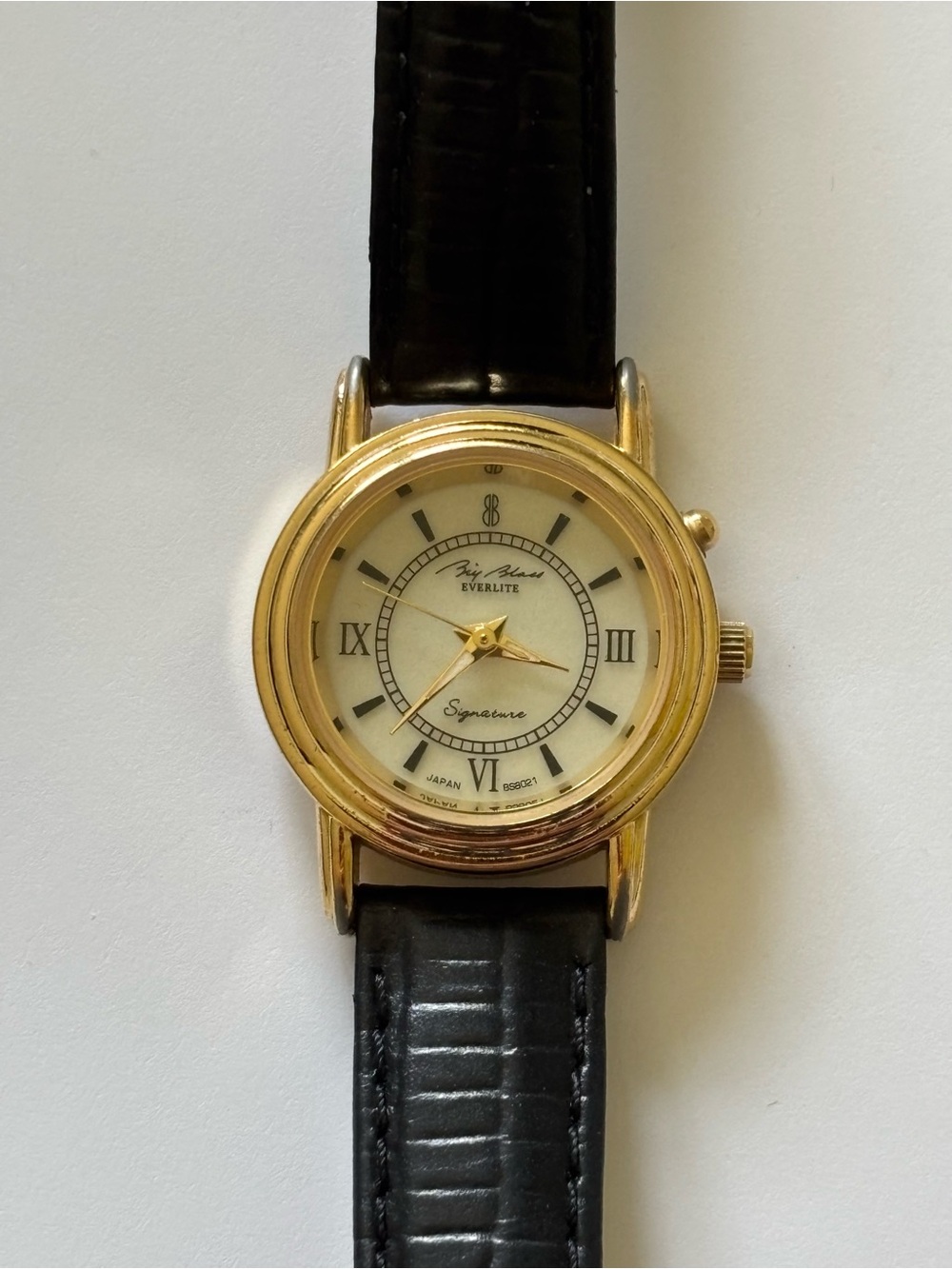 Vintage Women’s Gold-Tone Everlite Signature Wristwatch with Black Strap